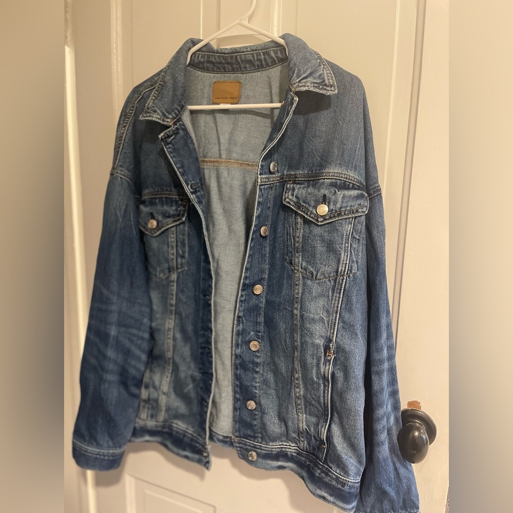 Stylish Blue Denim Jacket - American Eagle SIZE LARGE